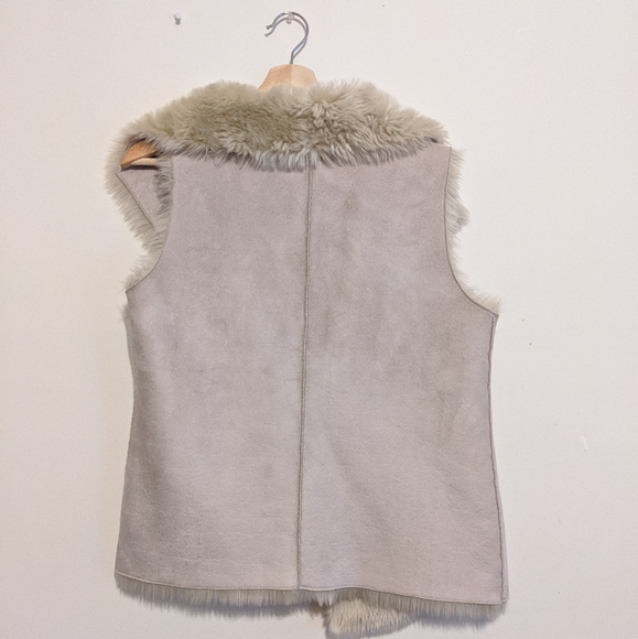 Women's Faux Fur Lined Vest Reversible Small - Picture 3 of 3